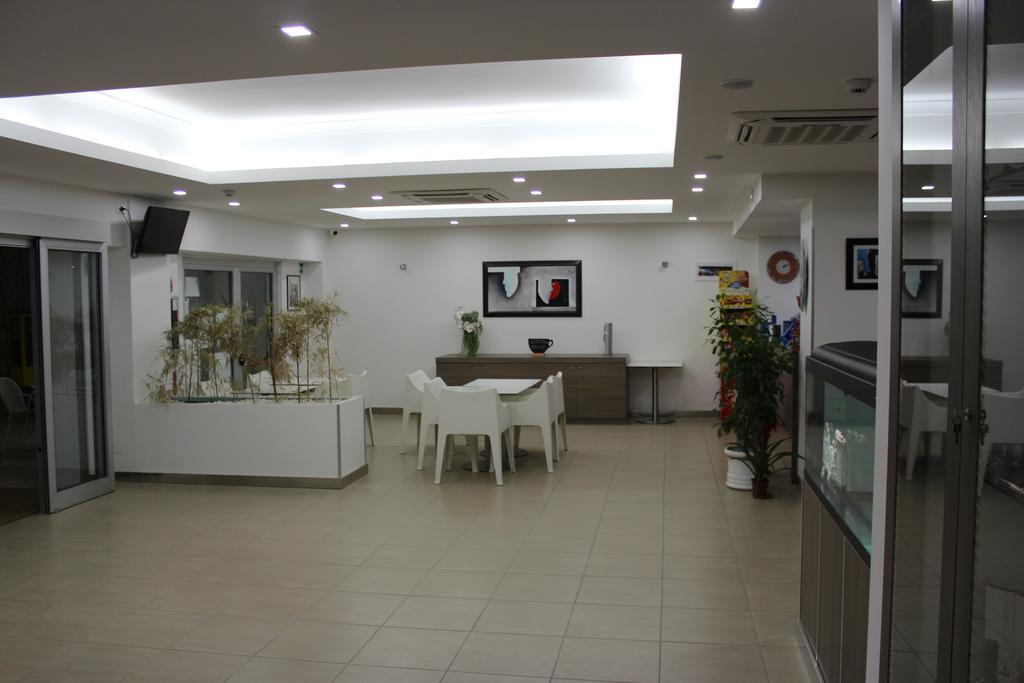 Hotel Poseidon Corigliano Calabro Extérieur photo