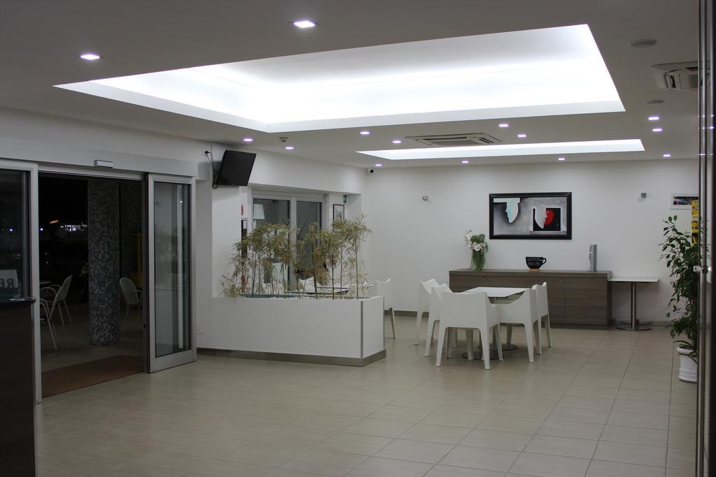 Hotel Poseidon Corigliano Calabro Extérieur photo