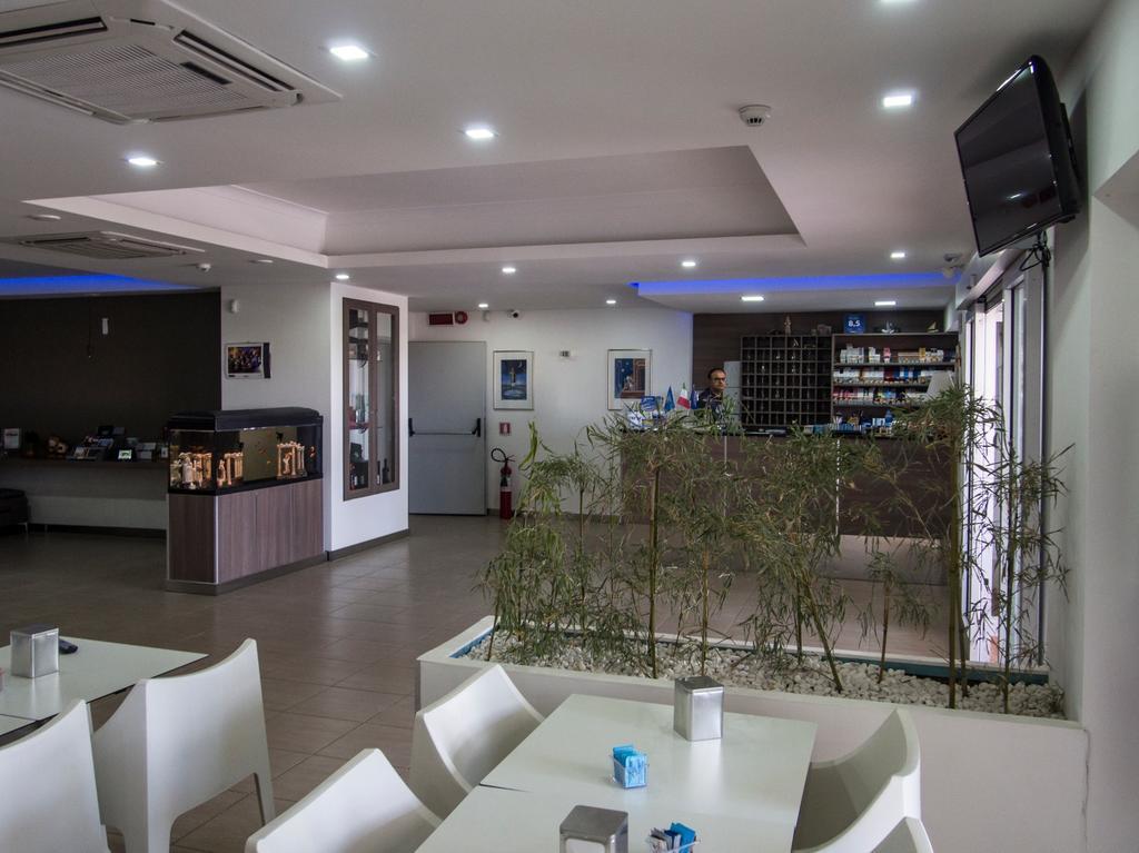 Hotel Poseidon Corigliano Calabro Extérieur photo